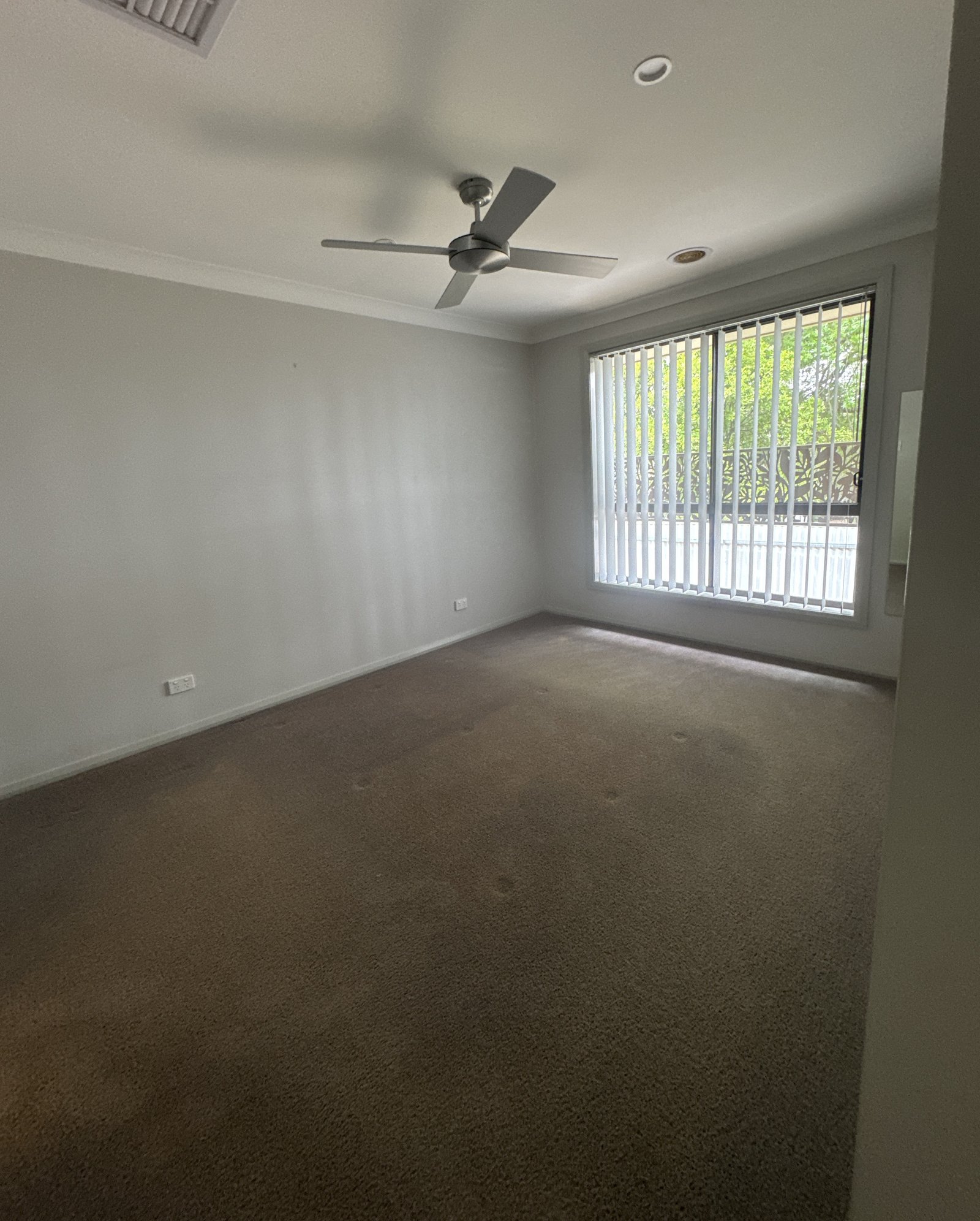 3/63 Bundara Crescent TUMUT 6