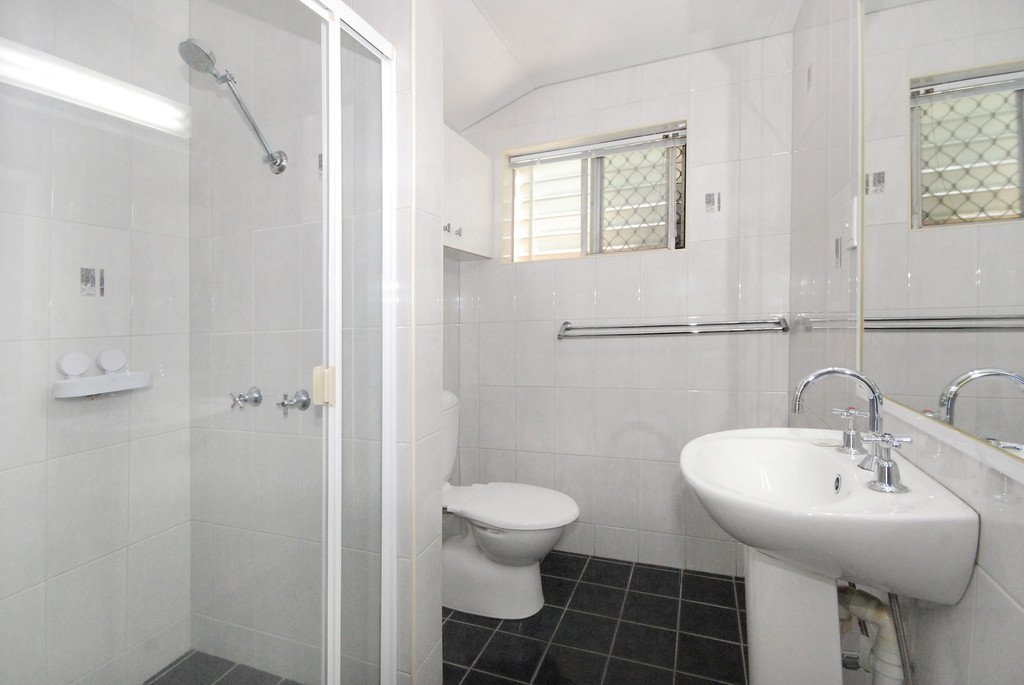 3/63 Stapylton Street COOLANGATTA 4