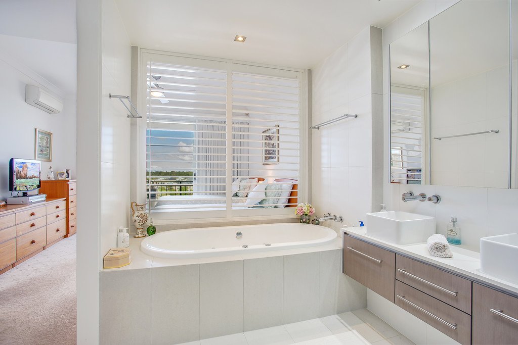 36/3030 The Boulevard CARRARA 10