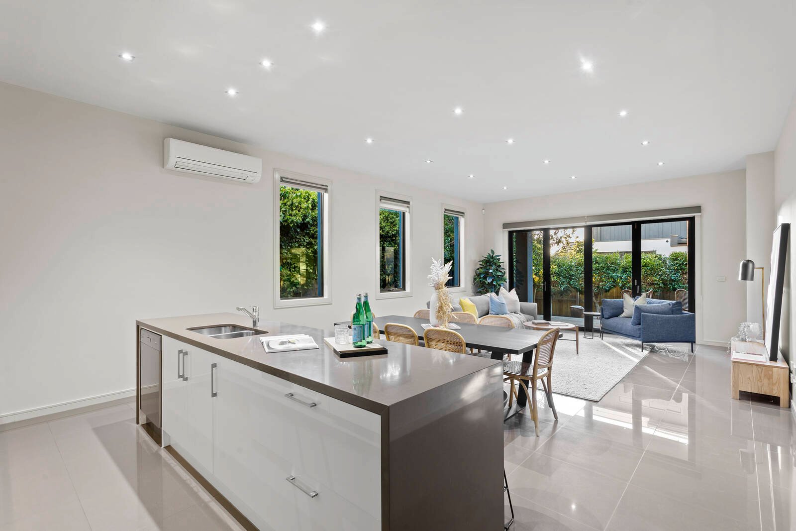 Real Estate and Property in 363B Bambra Road, Caulfield South, VIC