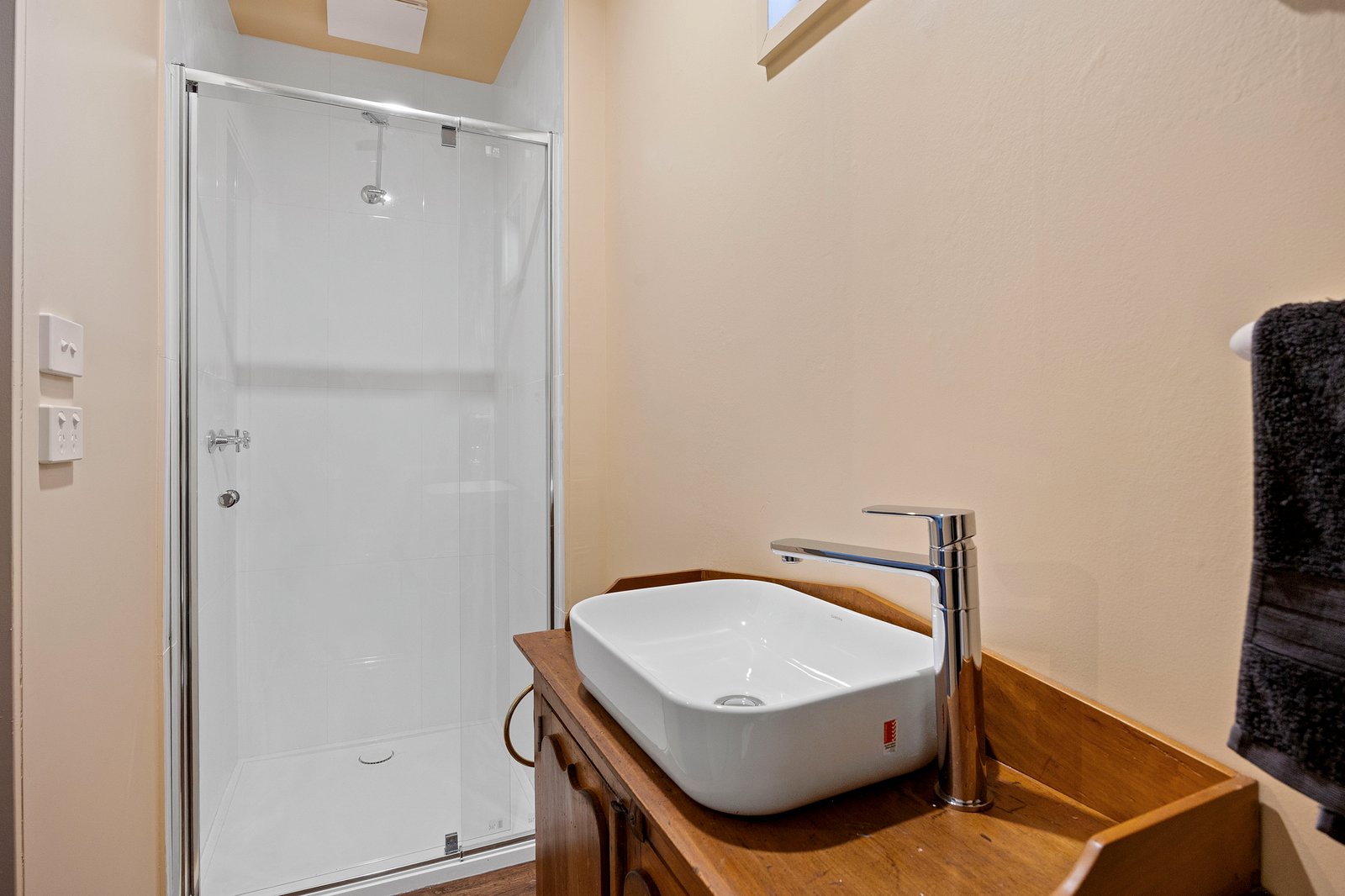 Gallery: 364 Barnard Street