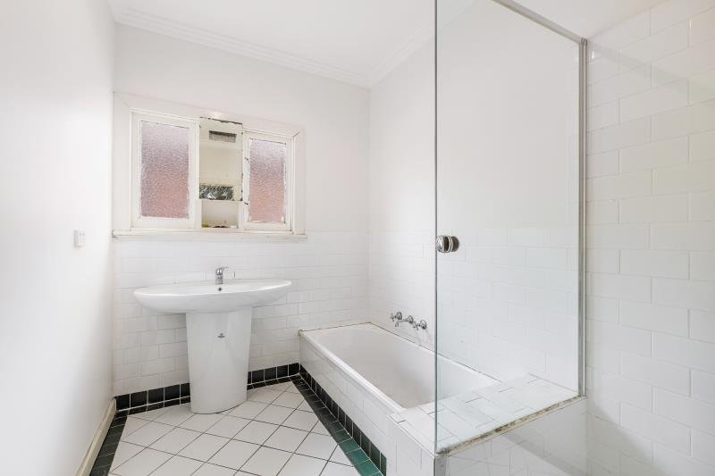 Gallery: 364 Francis Street