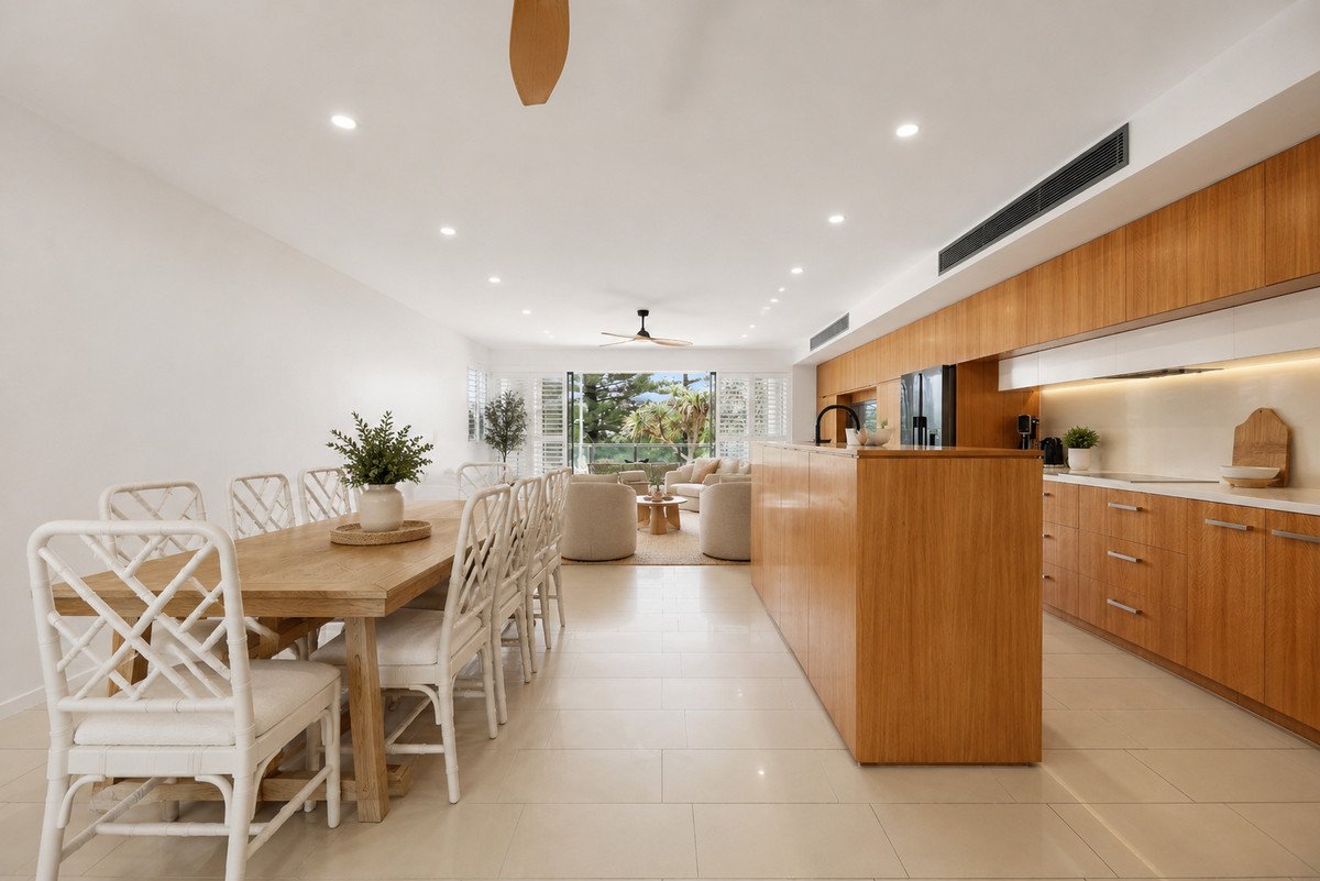 3/64 The Esplanade Burleigh Heads 7