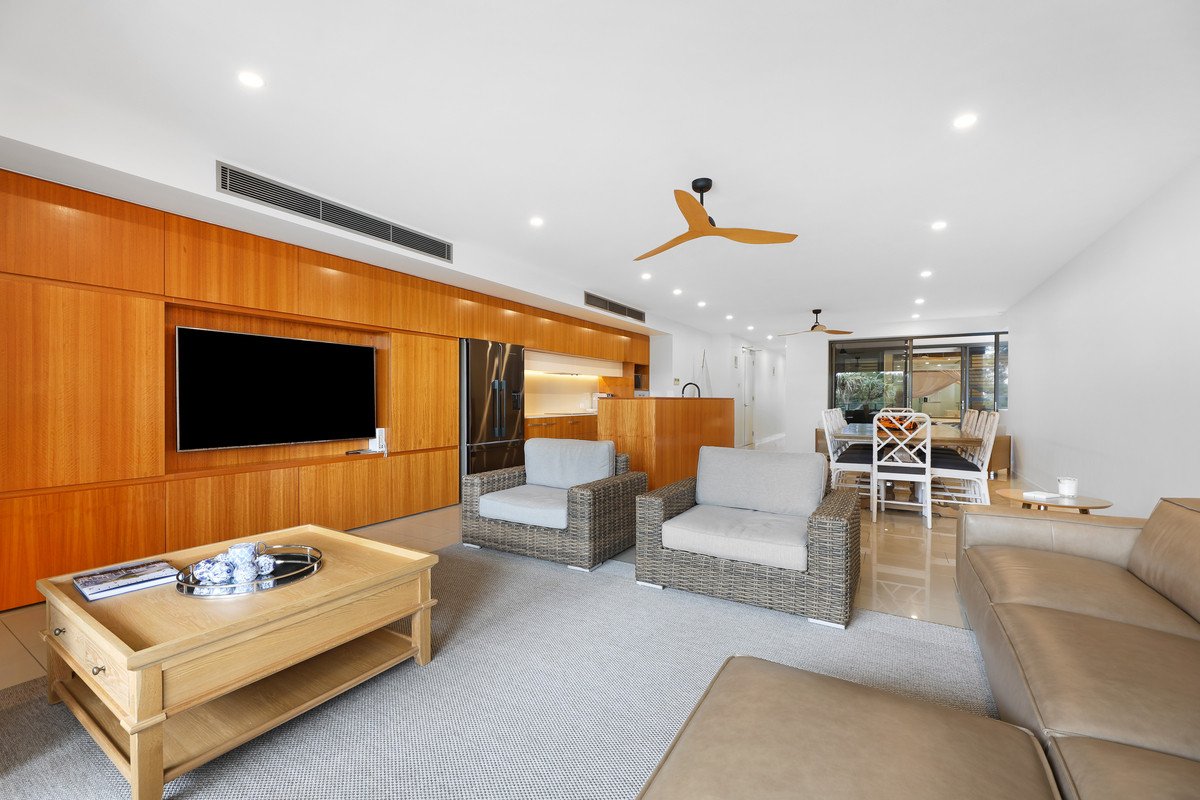 3/64 The Esplanade Burleigh Heads 7