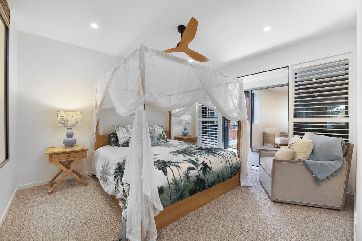 3/64 The Esplanade Burleigh Heads 12