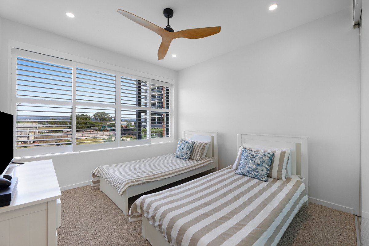 3/64 The Esplanade Burleigh Heads 15