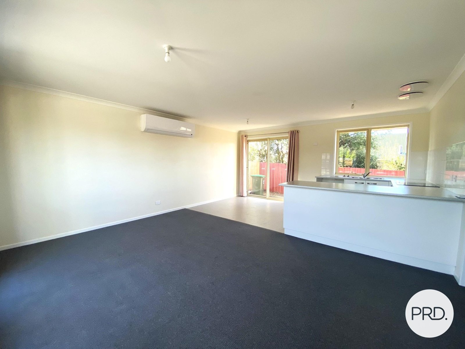 3/64a William Street BRIGHTON 4