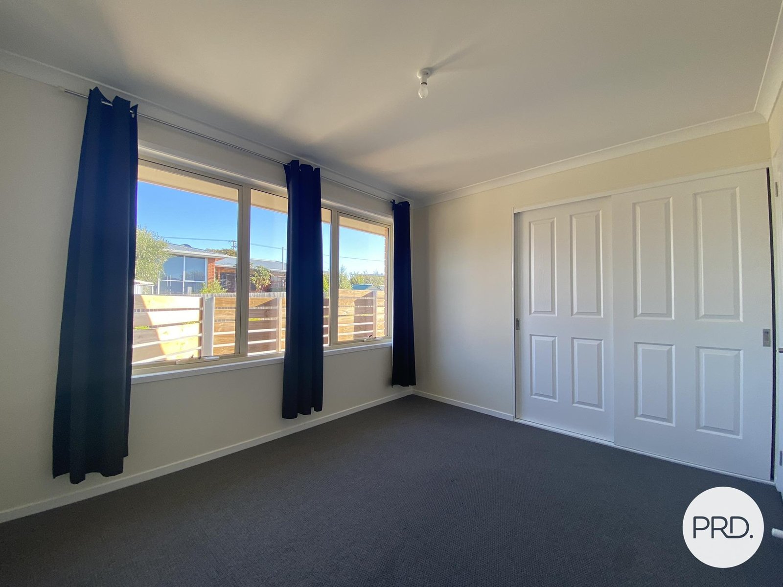 3/64a William Street BRIGHTON 6