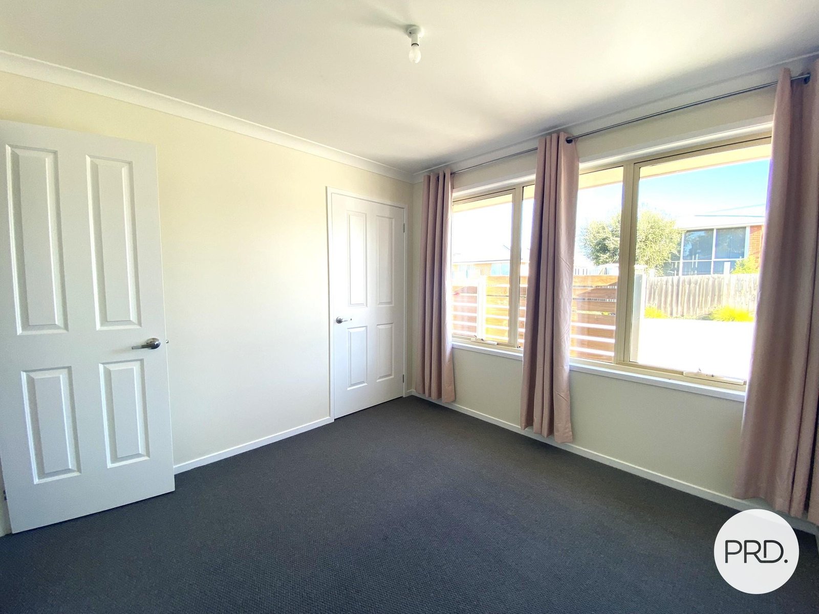 3/64a William Street BRIGHTON 5