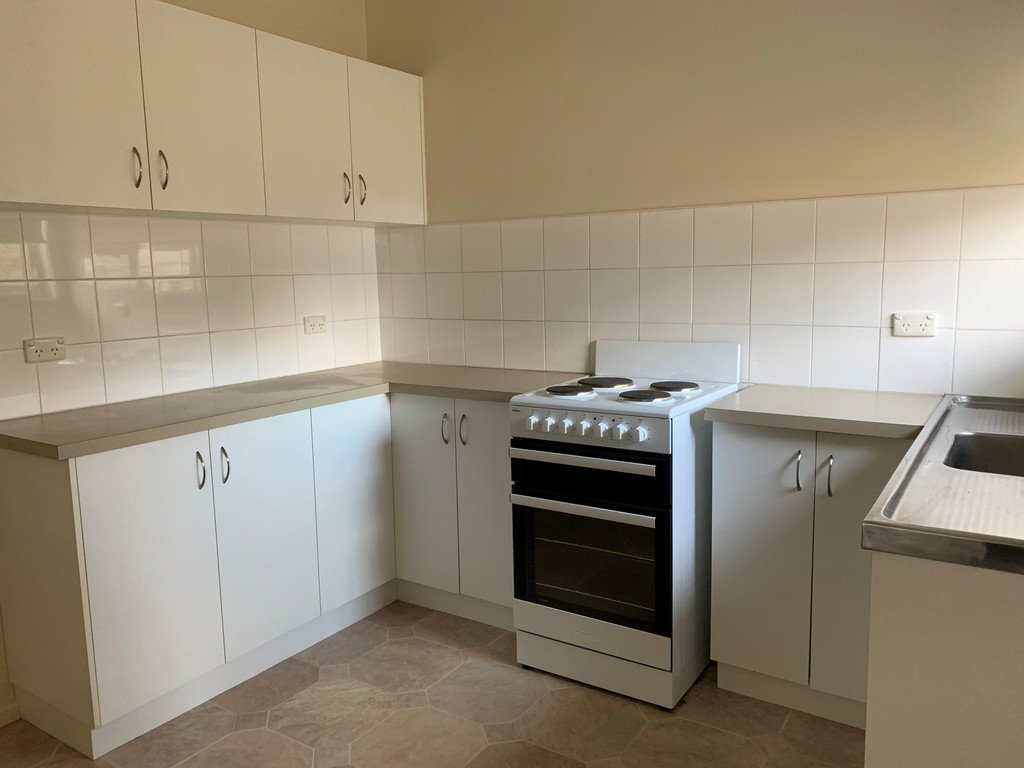 3/654 Short Street EAST ALBURY 4