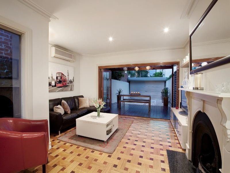 Gallery: 366 Graham Street
