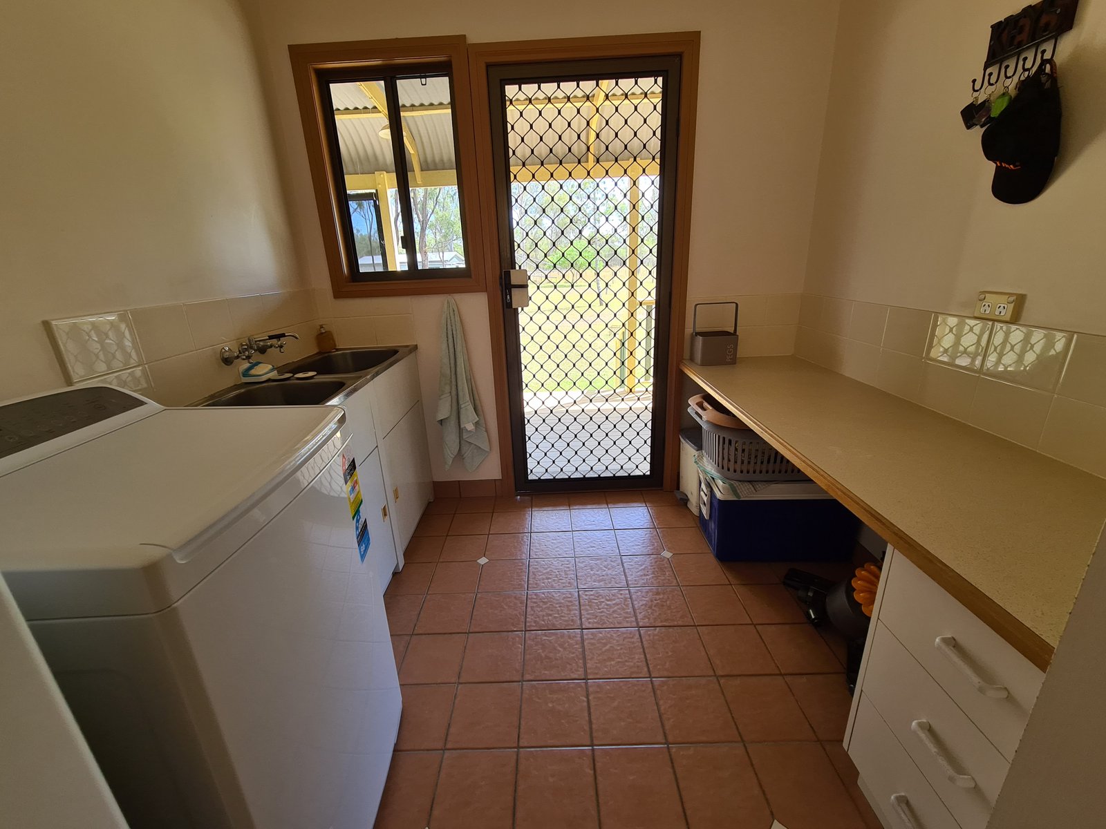 366 Intrepid Drive FORESHORES 10