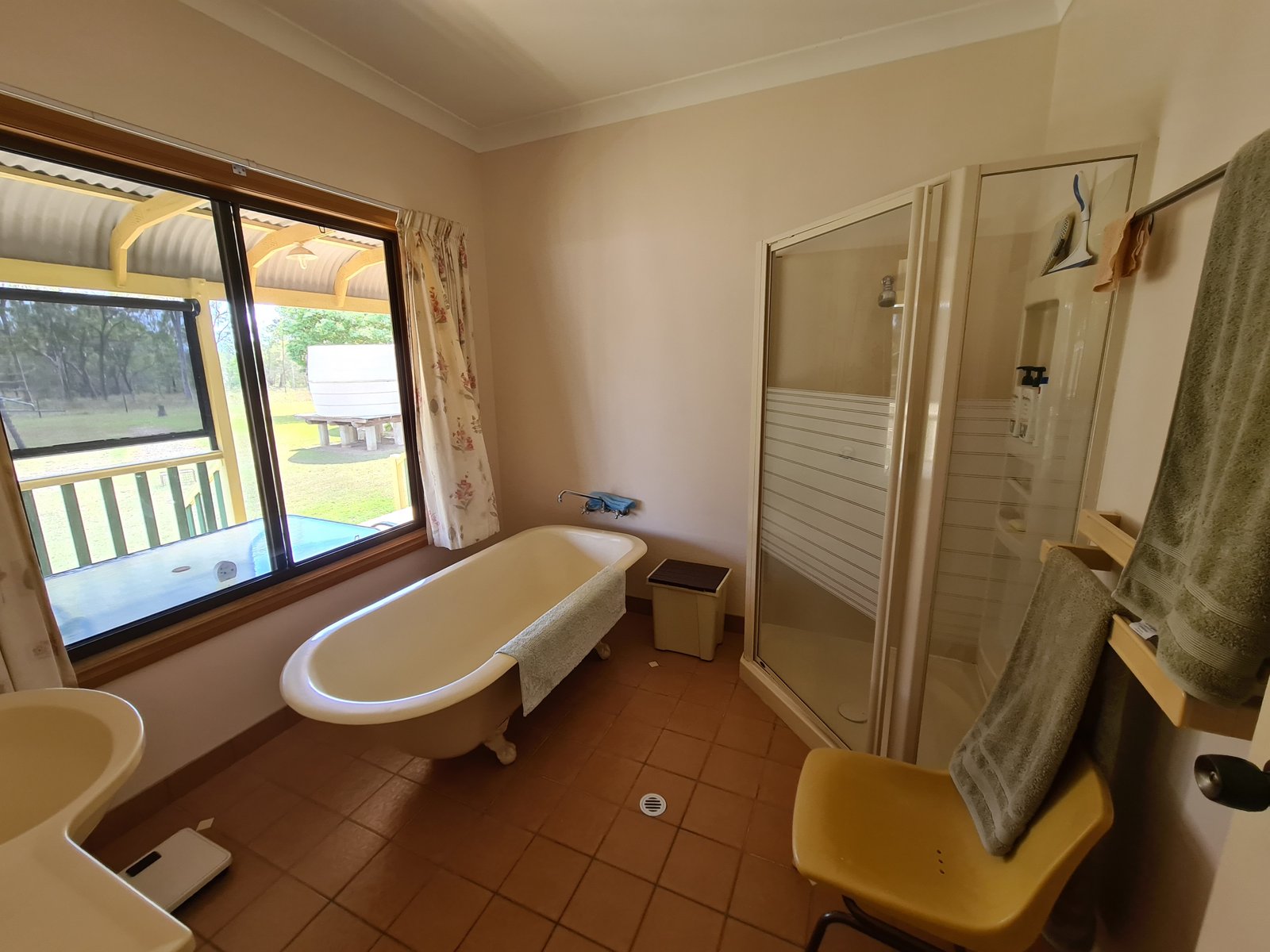 366 Intrepid Drive FORESHORES 12