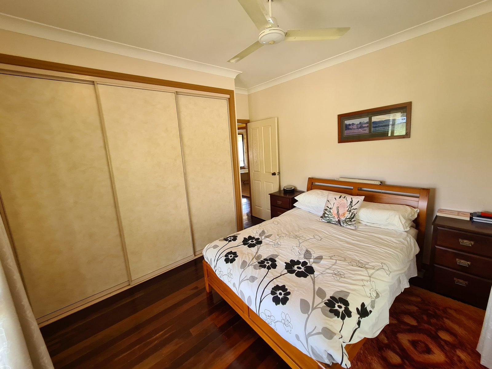 366 Intrepid Drive FORESHORES 13