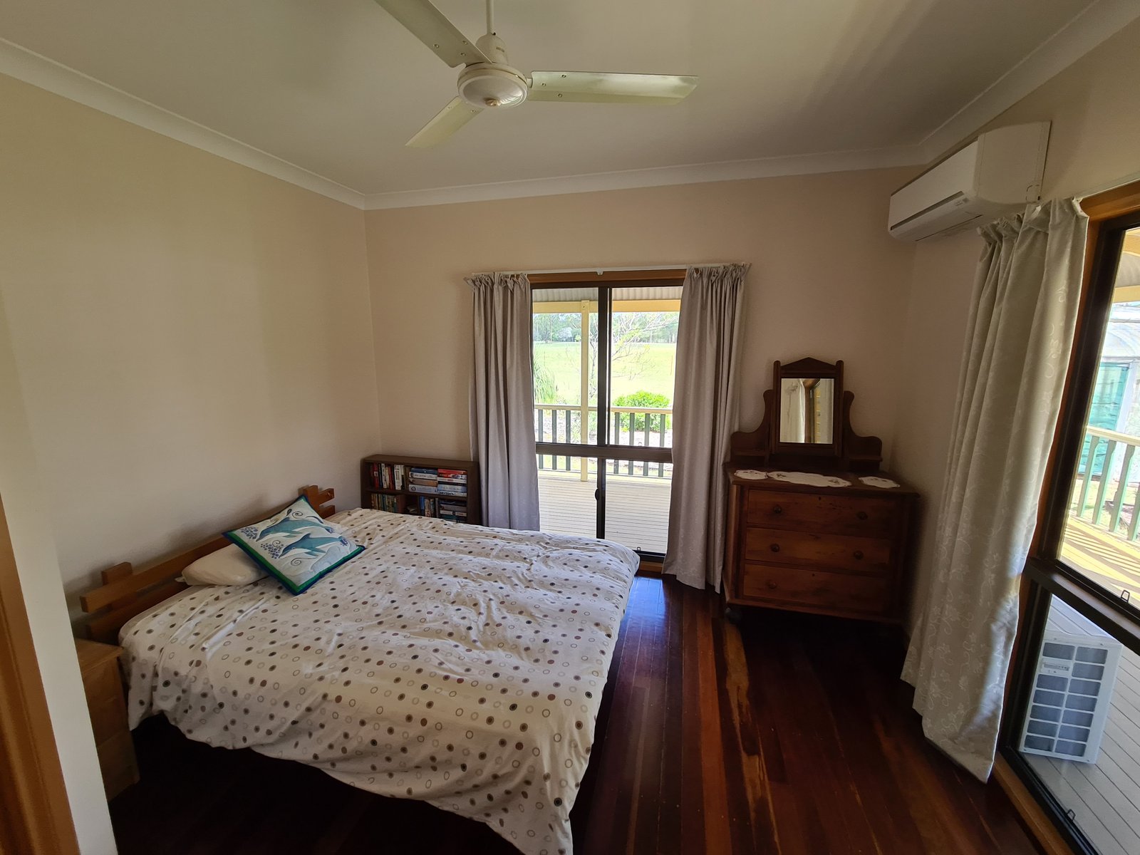 366 Intrepid Drive FORESHORES 14