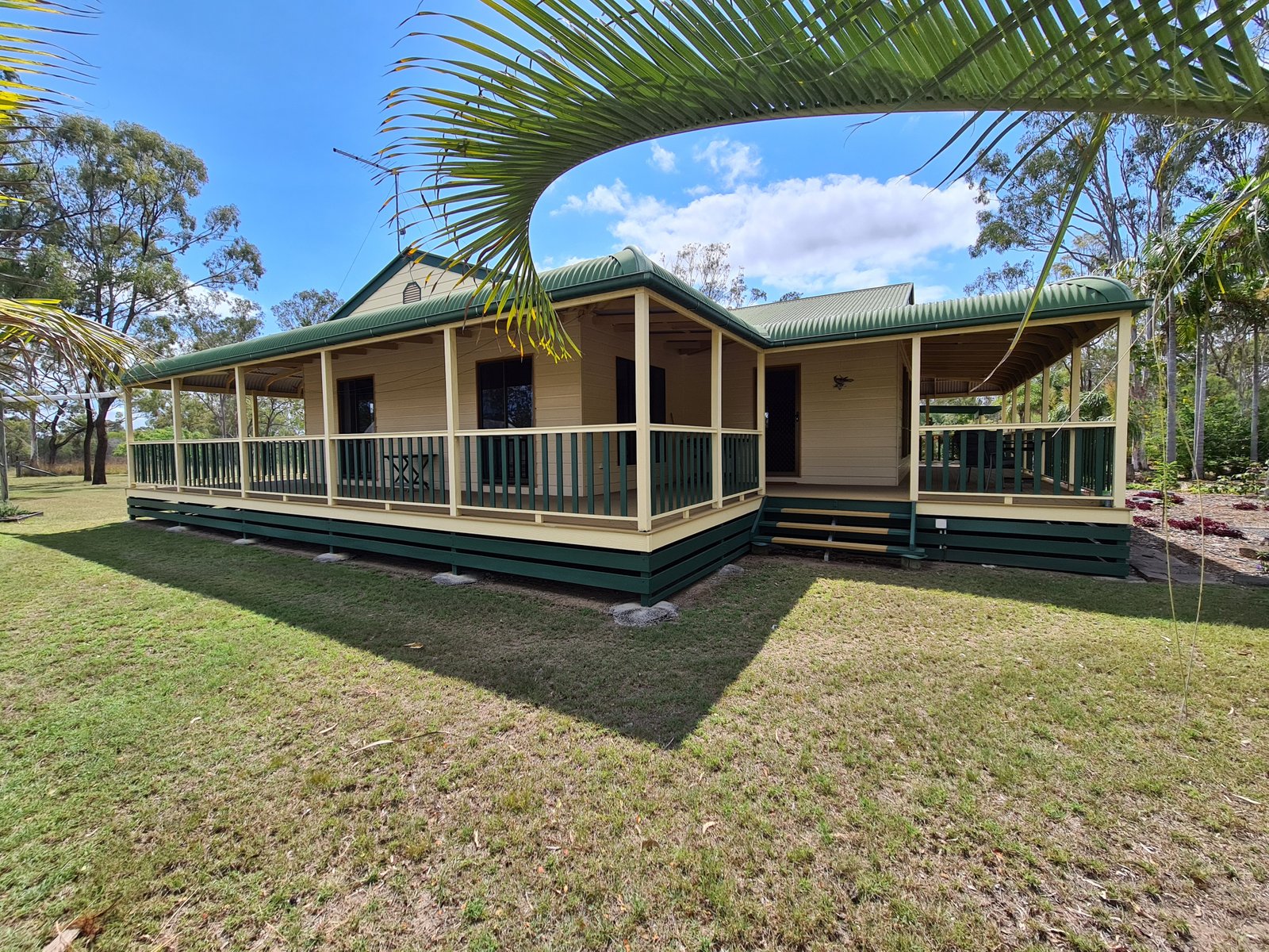 366 Intrepid Drive FORESHORES 16