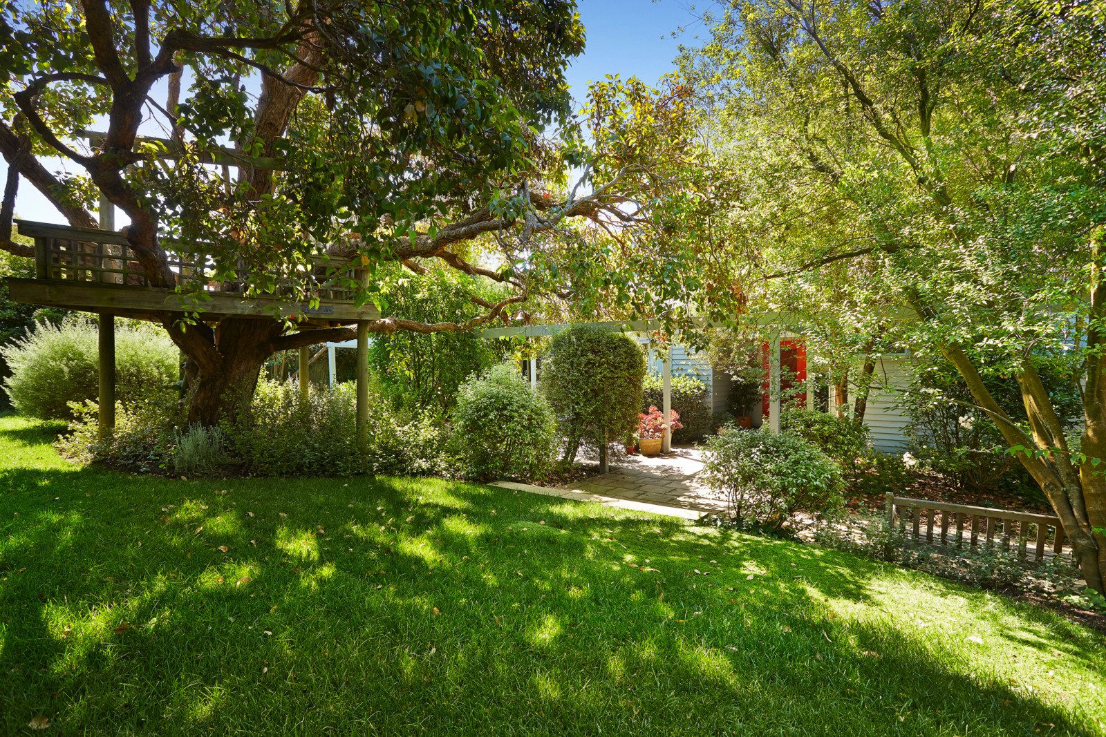 Real Estate and Property in 3666 - 3668 Point Nepean Road, Portsea, VIC