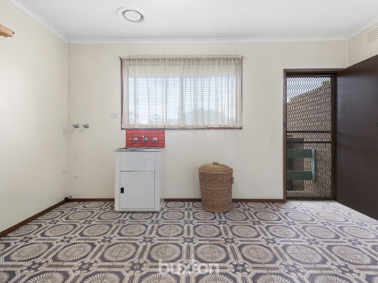 Gallery: 367 Station Street