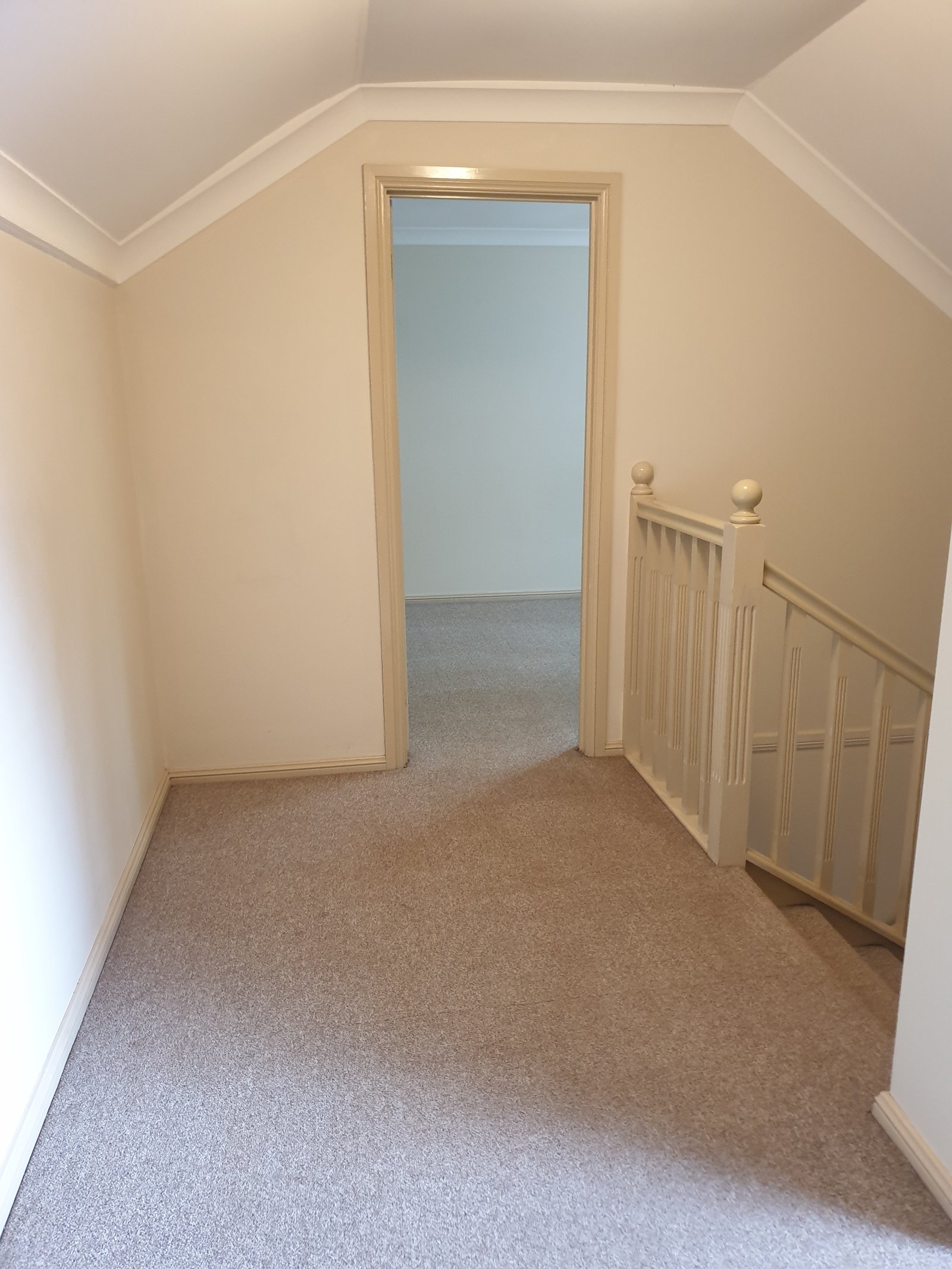 3/68 Castlereagh Street PENRITH 8