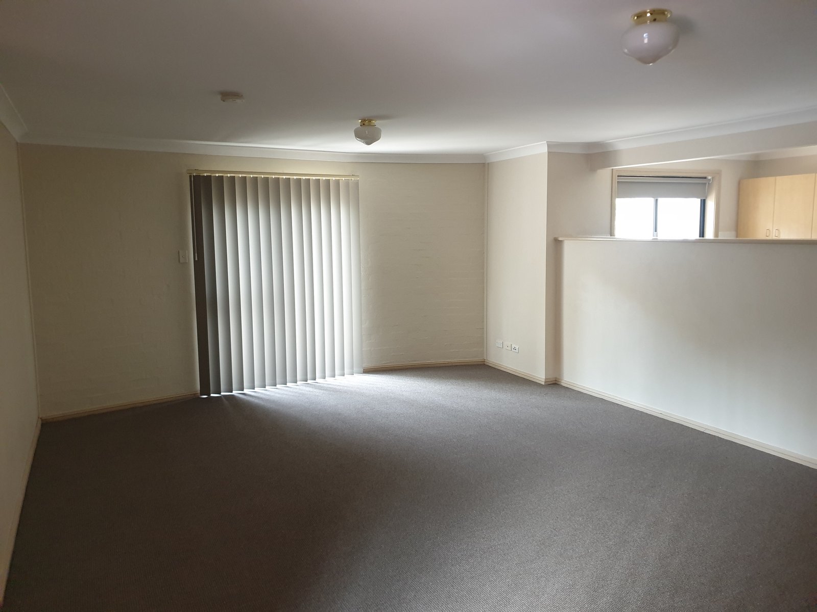 3/68 Castlereagh Street PENRITH 9