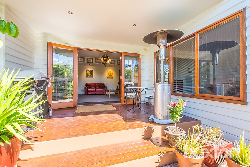 Gallery: 368 Pakington Street