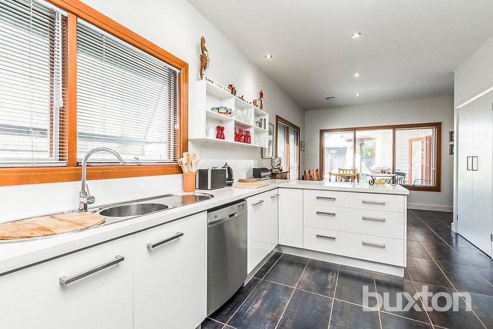 Gallery: 368 Pakington Street