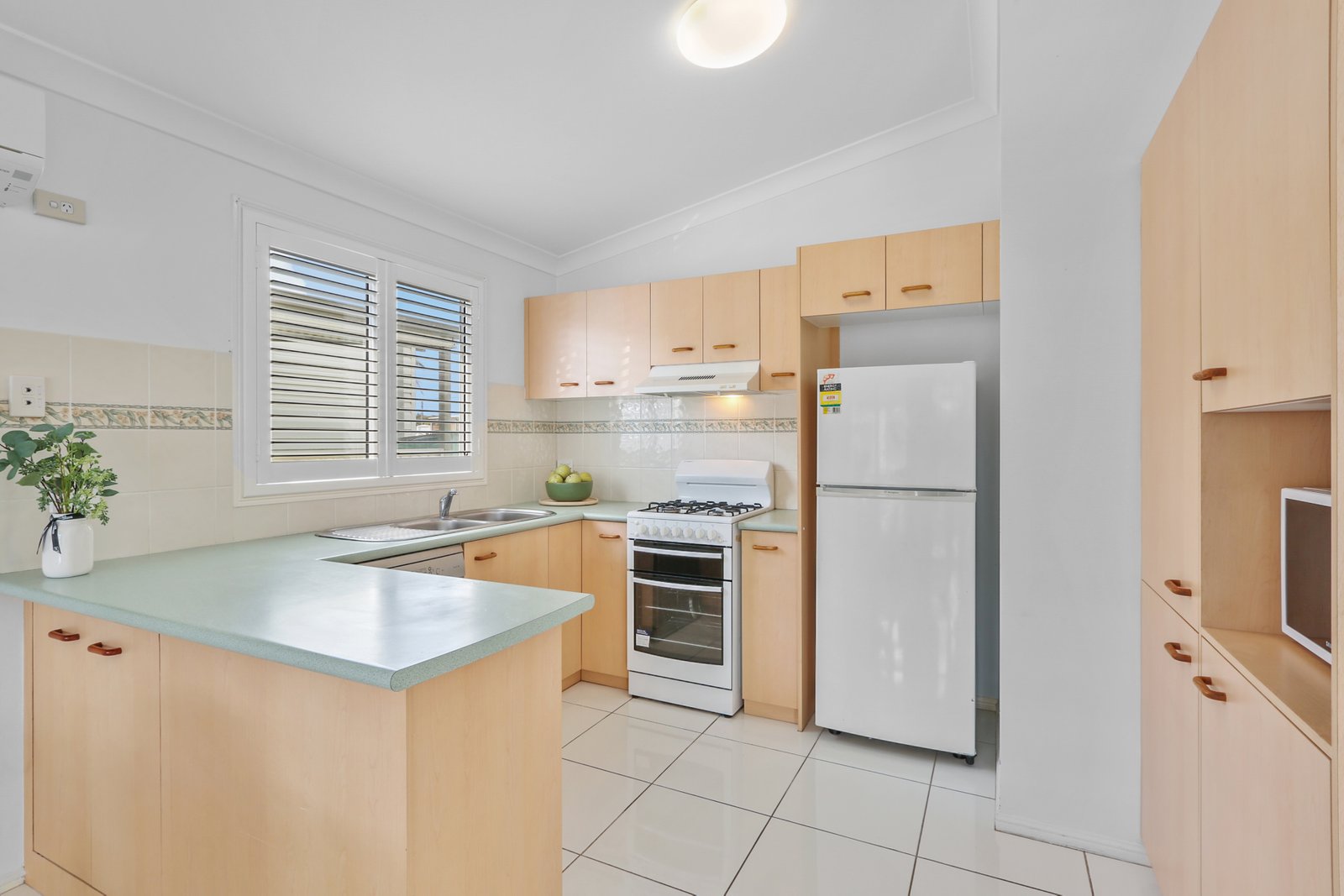 369/210 Windang Road WINDANG 2