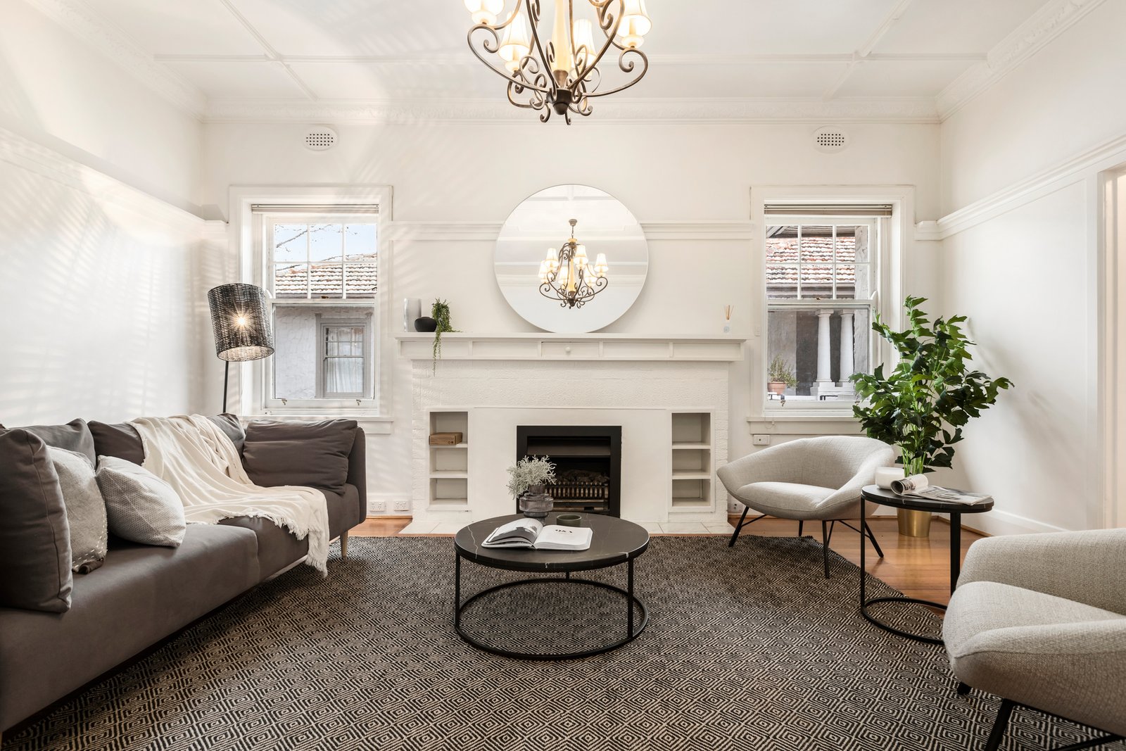 Real Estate and Property in 3/698 Orrong Road, Toorak, VIC