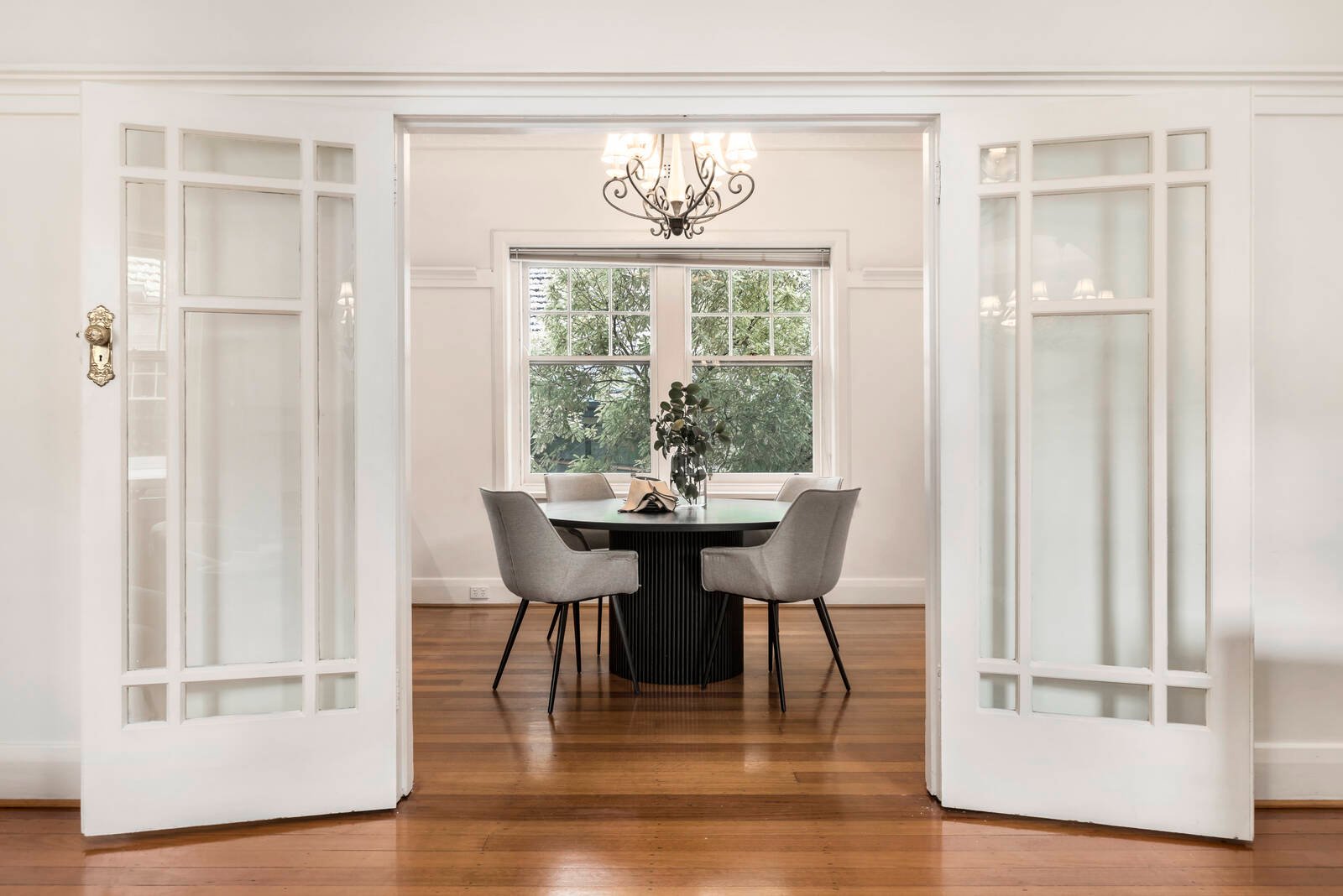 Real Estate and Property in 3/698 Orrong Road, Toorak, VIC