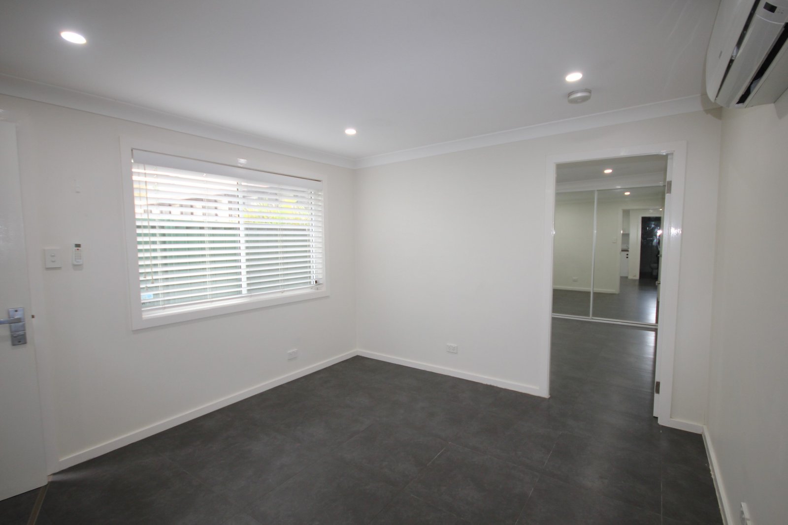 36A/Oregon Street  BLACKTOWN 4