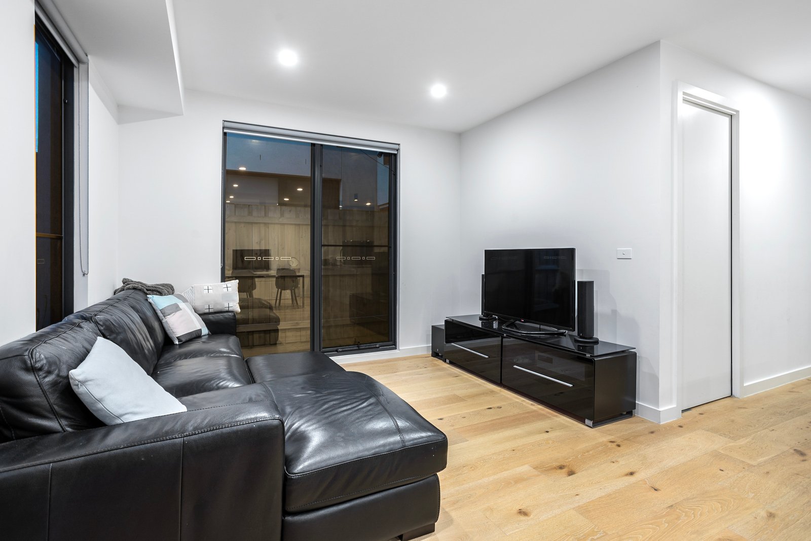 Gallery: 36B Richelieu Street
