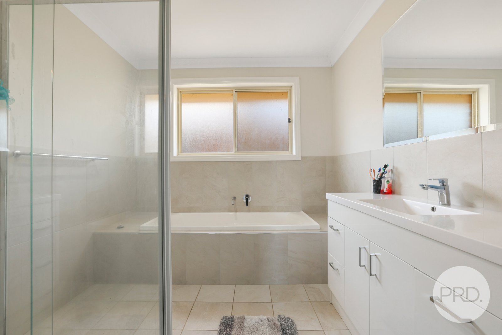 37 & 37a Crown Street TAMWORTH 22