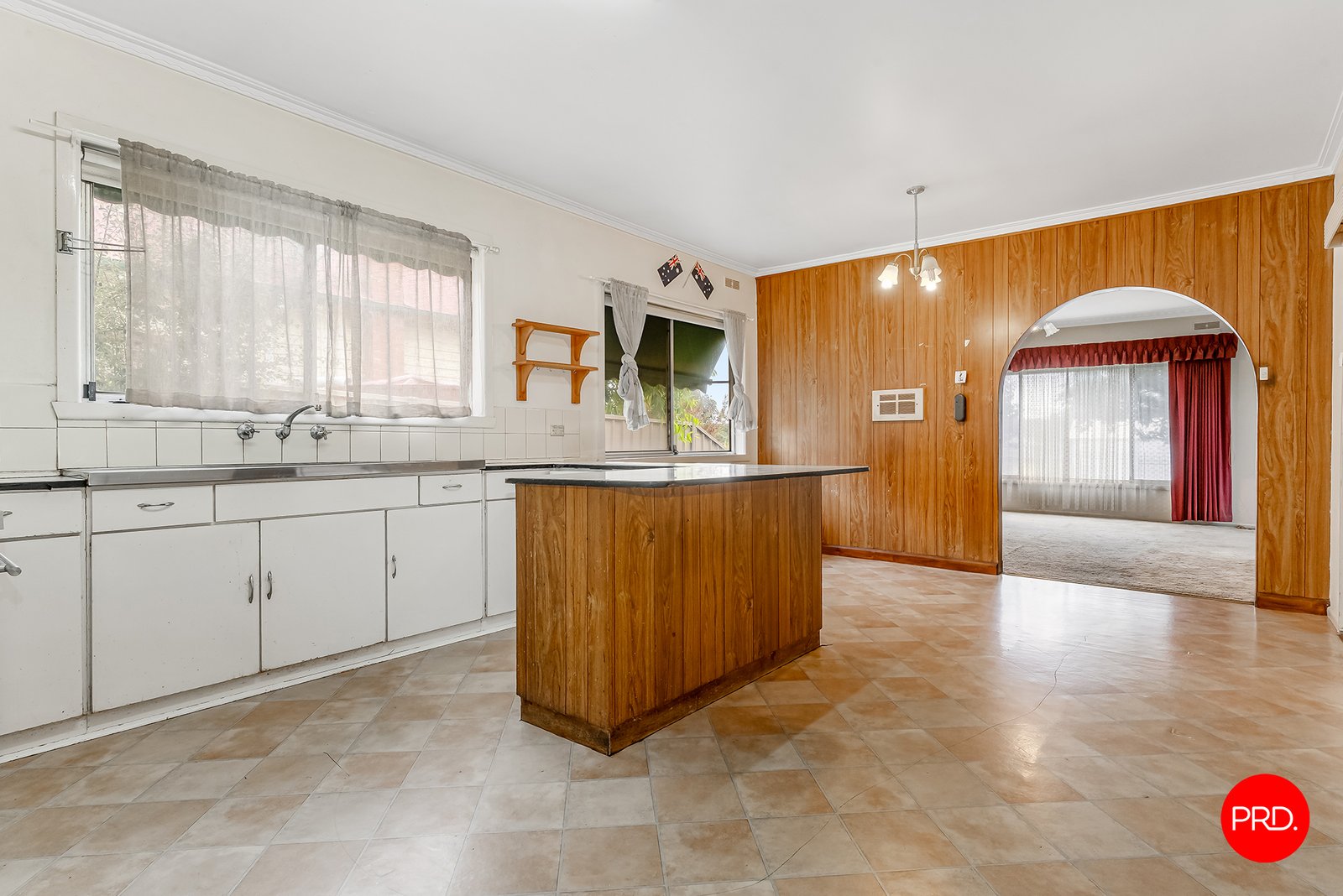 37 Allingham Street GOLDEN SQUARE 4