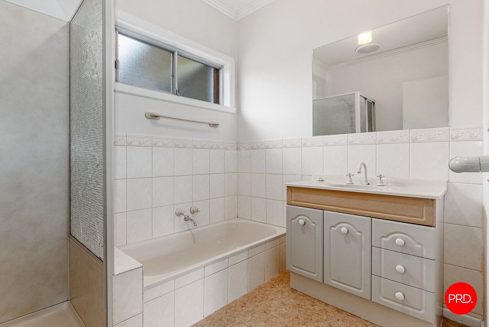 37 Allingham Street GOLDEN SQUARE 11