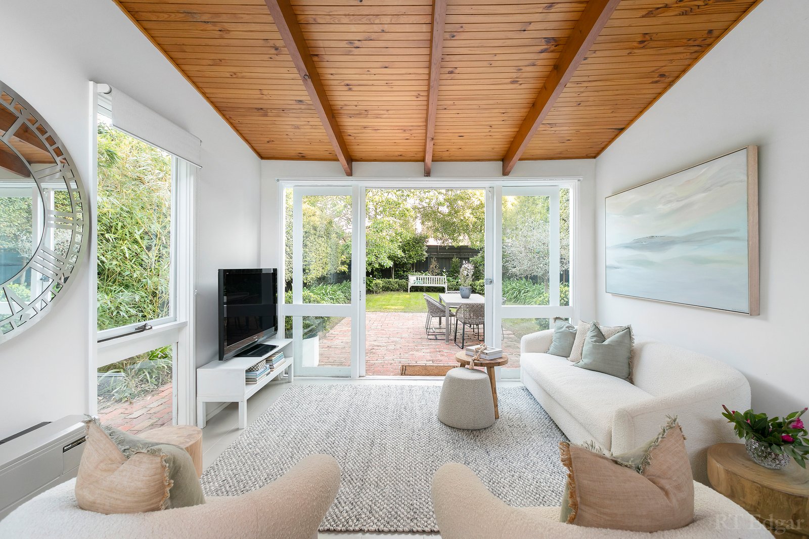 Real Estate and Property in 37 Alma Road, Camberwell, VIC