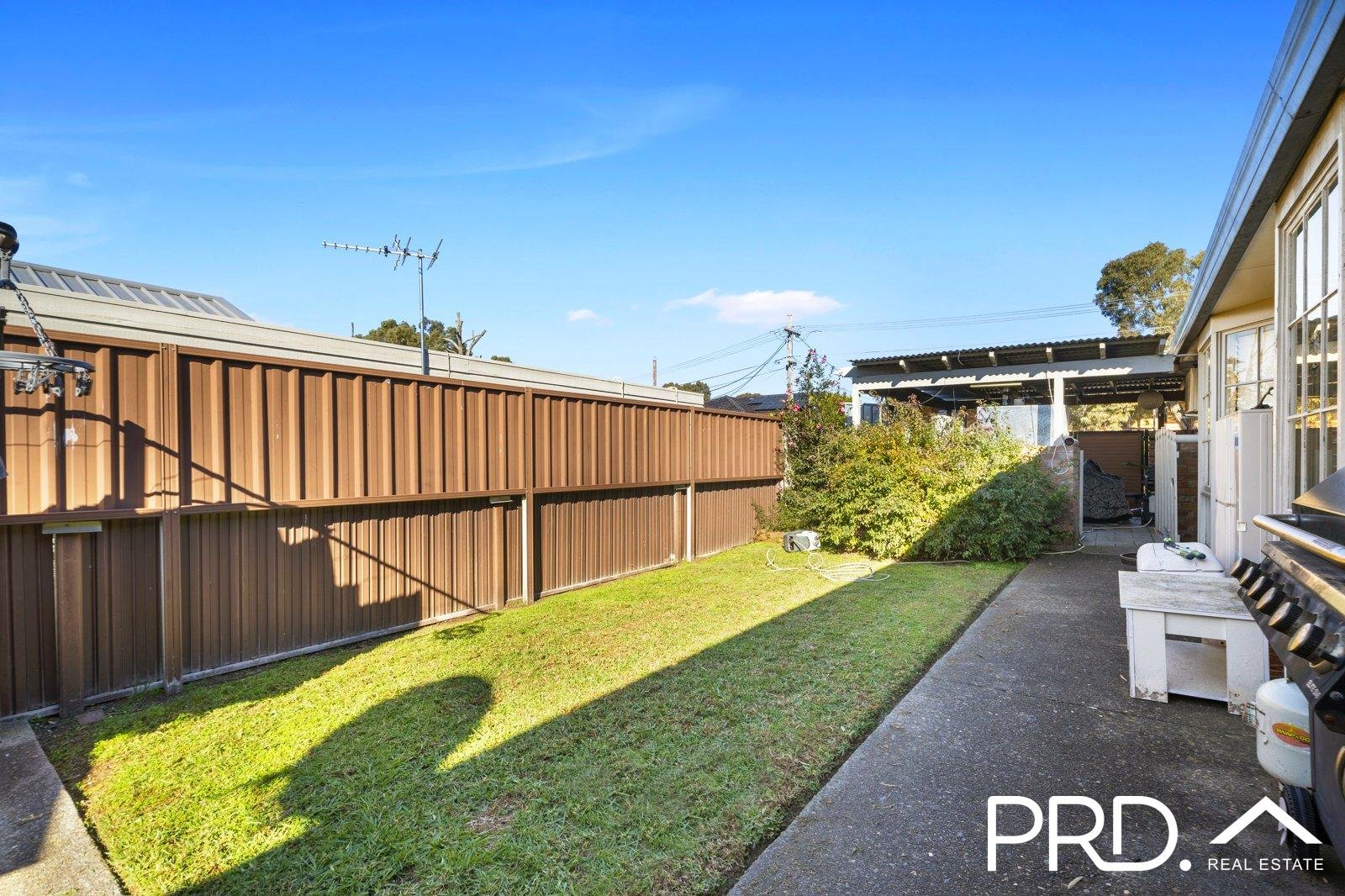 37 Amiens Avenue MILPERRA 9