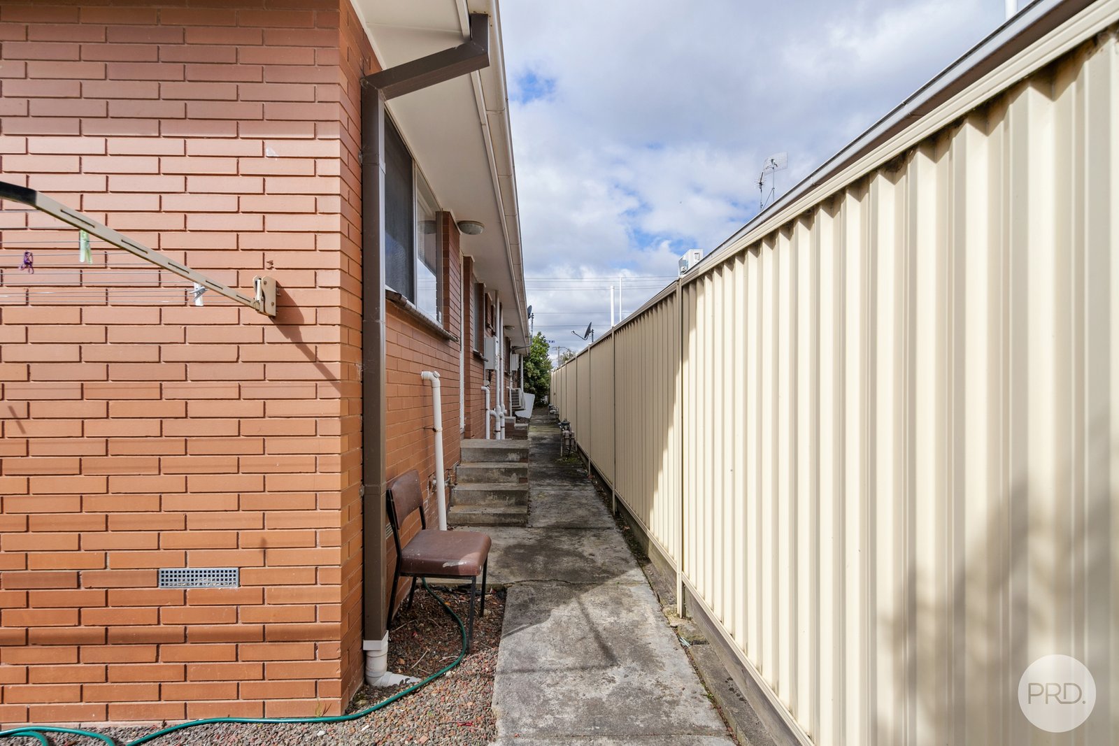 3/7 Baldwin Street WENDOUREE 9