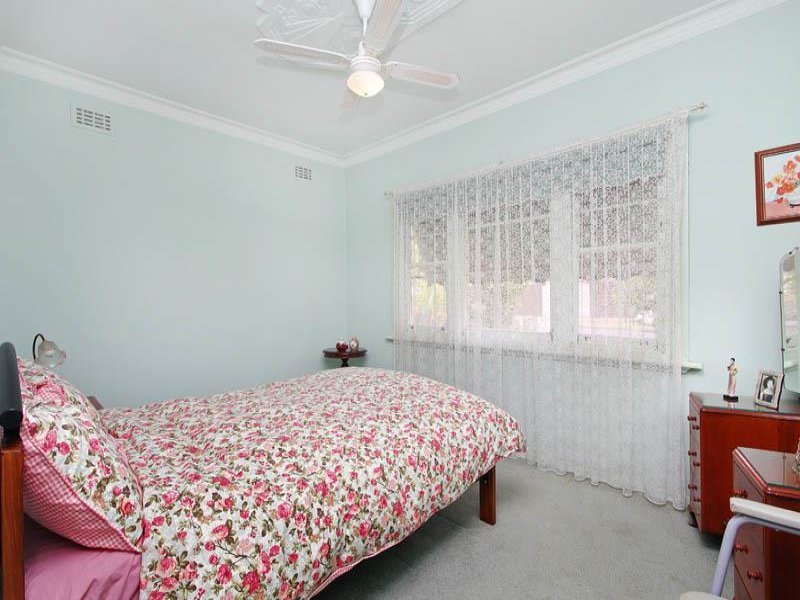 Gallery: 37 Ballard Street
