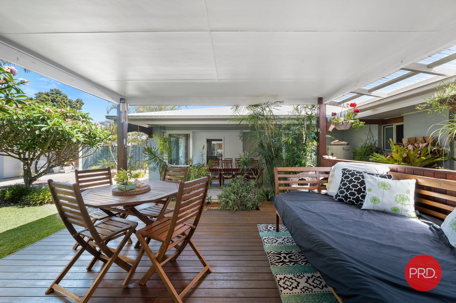 37 Beach Parade MYLESTOM 1