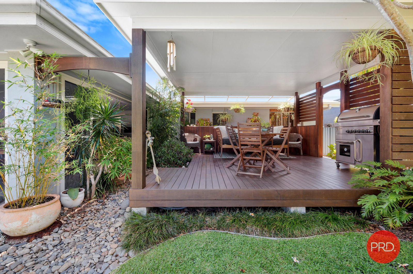 37 Beach Parade MYLESTOM 10