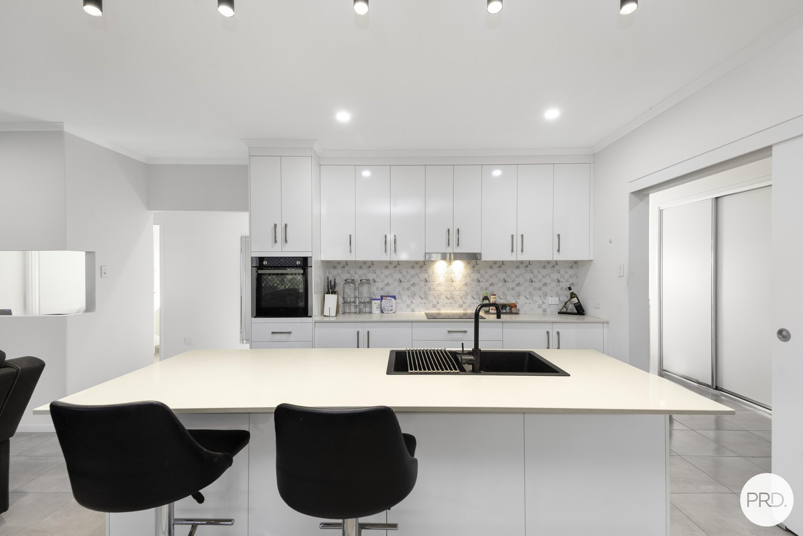 37 Beachwood Circuit BAKERS CREEK 3