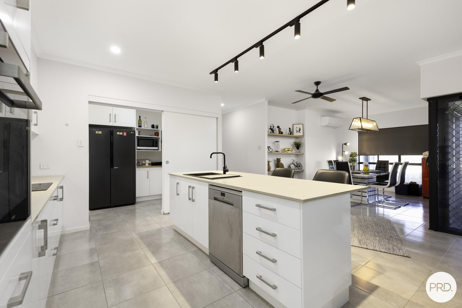 37 Beachwood Circuit BAKERS CREEK 5