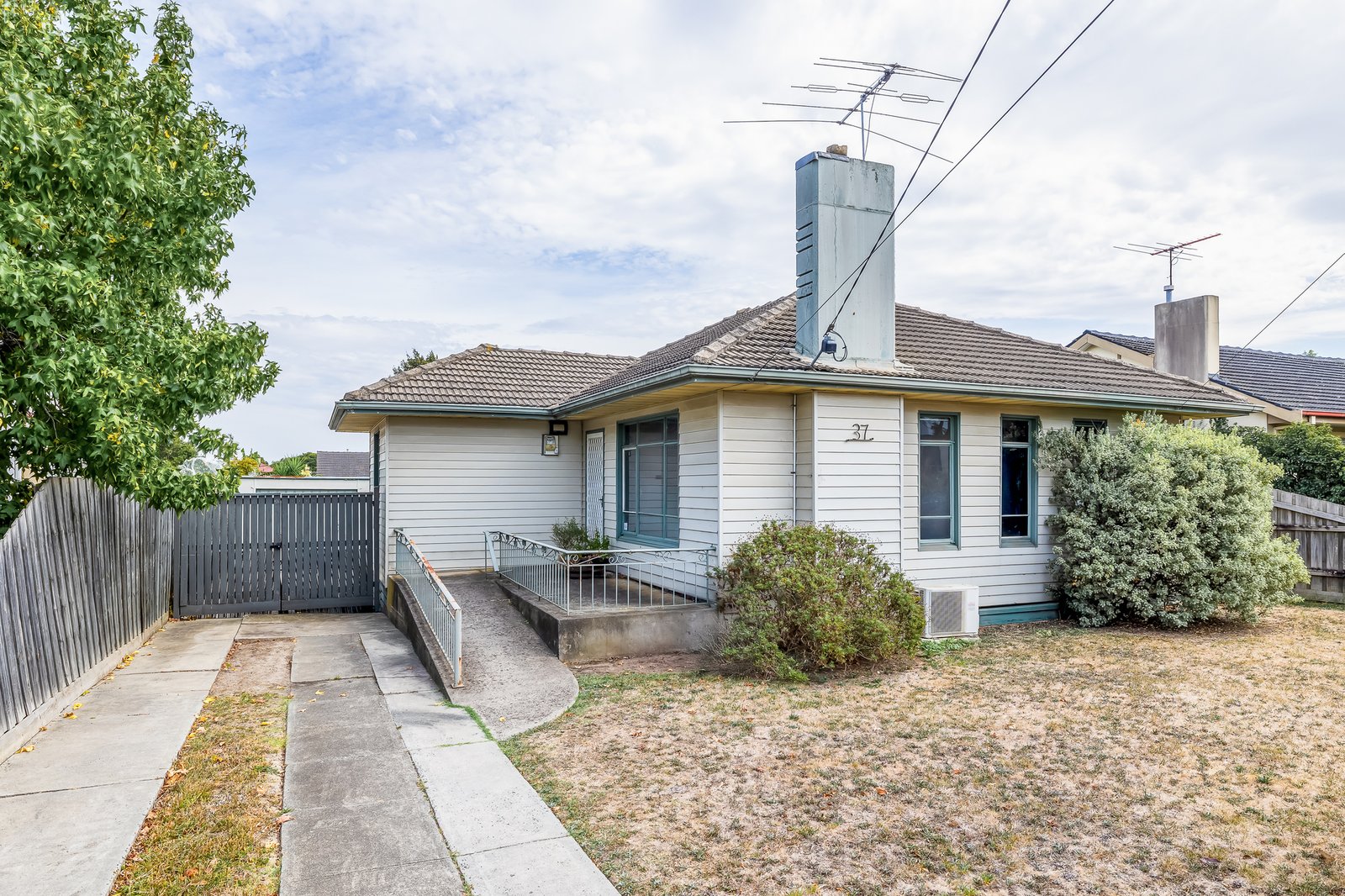 Real Estate and Property in 37 Belgrove Street, Preston, VIC