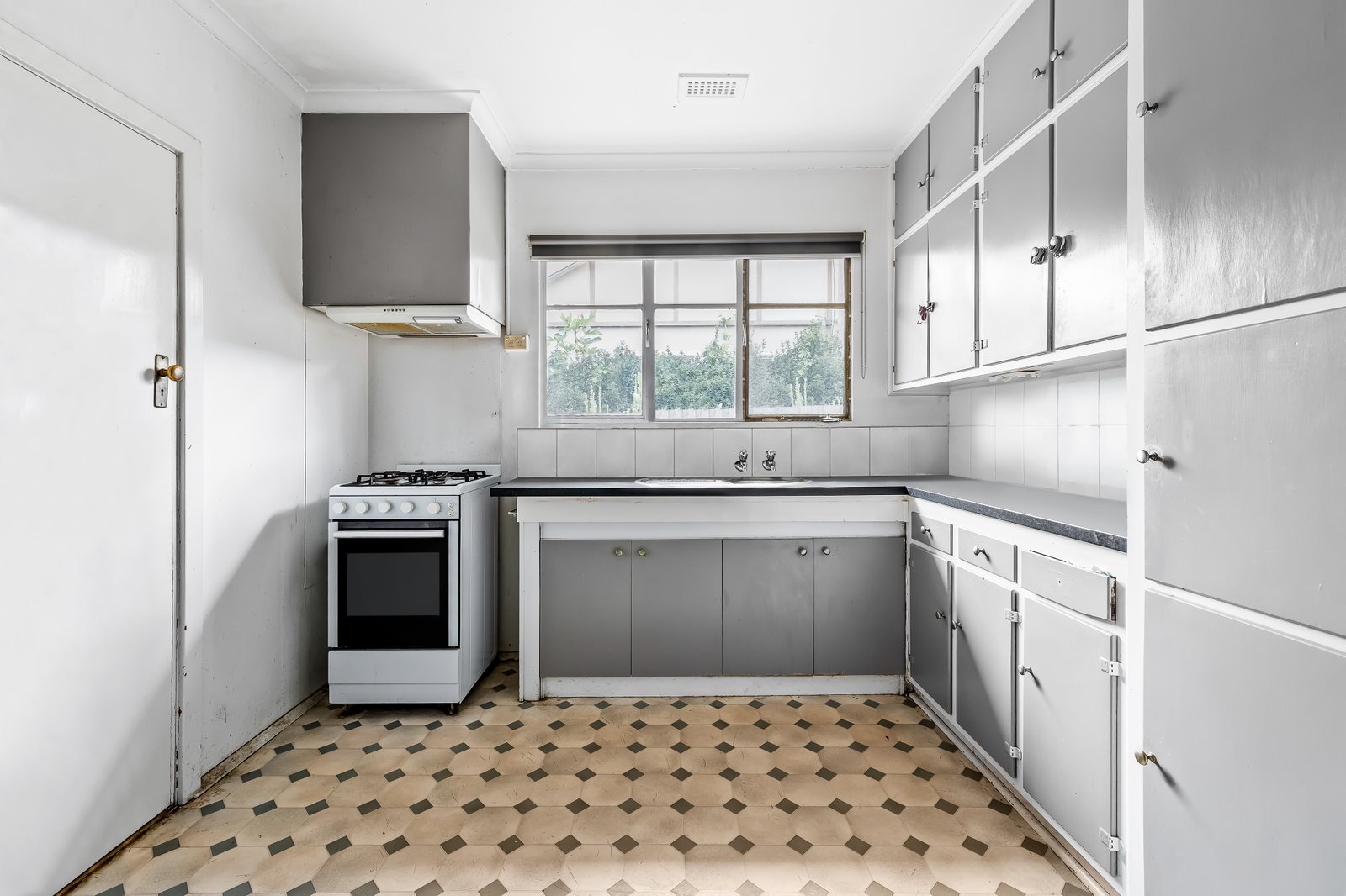 Real Estate and Property in 37 Belgrove Street, Preston, VIC