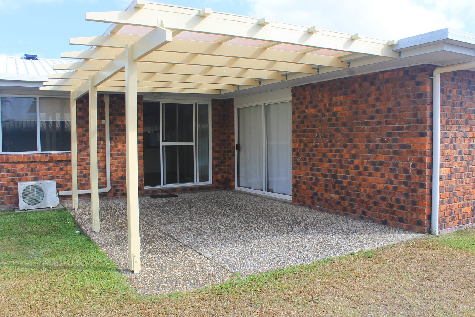 37 Beltana Drive BOYNE ISLAND 12