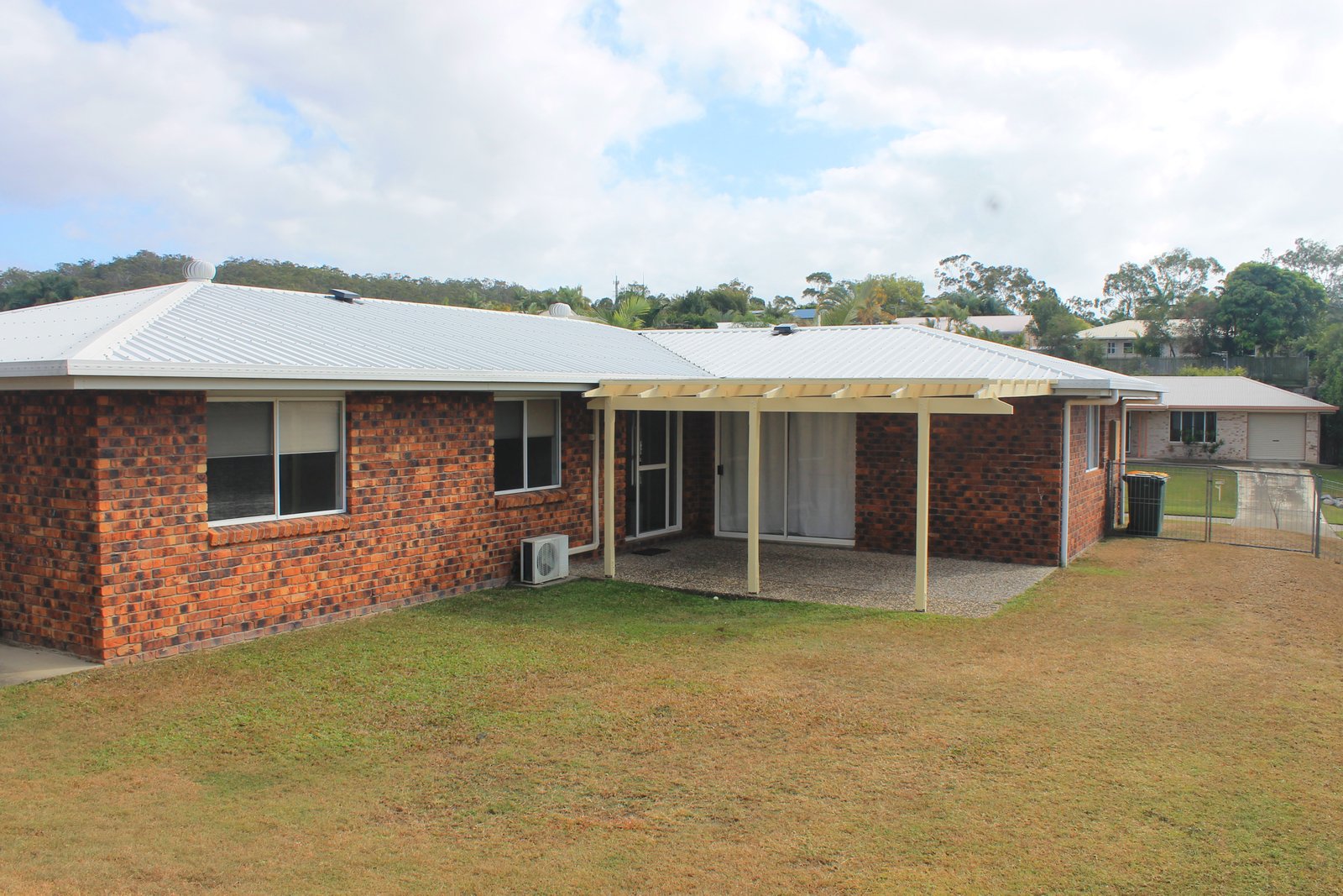 37 Beltana Drive BOYNE ISLAND 13