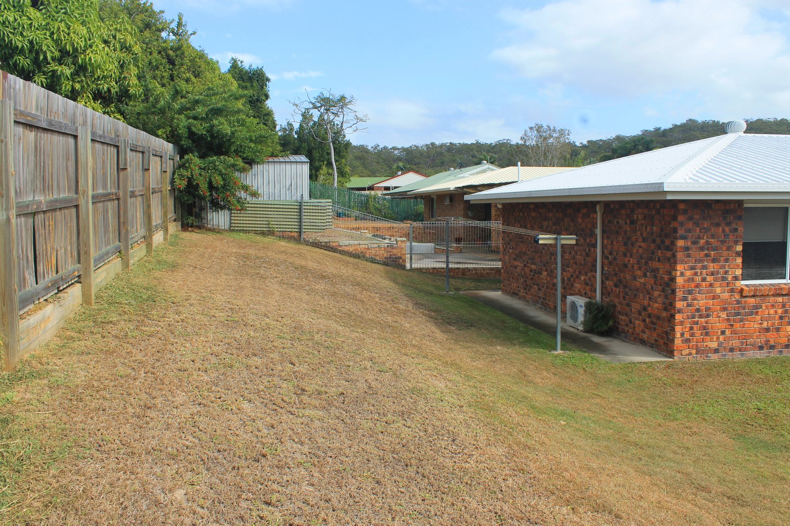 37 Beltana Drive BOYNE ISLAND 14