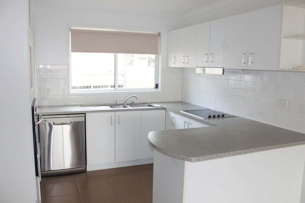 37 Beltana Drive BOYNE ISLAND 2