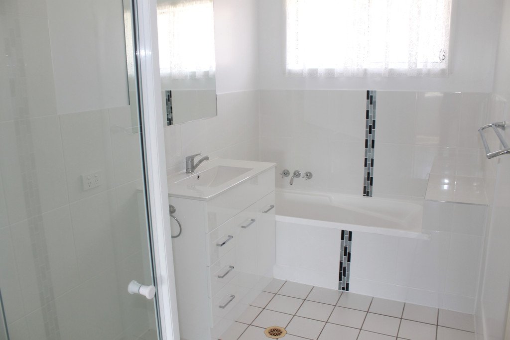 37 Beltana Drive BOYNE ISLAND 11