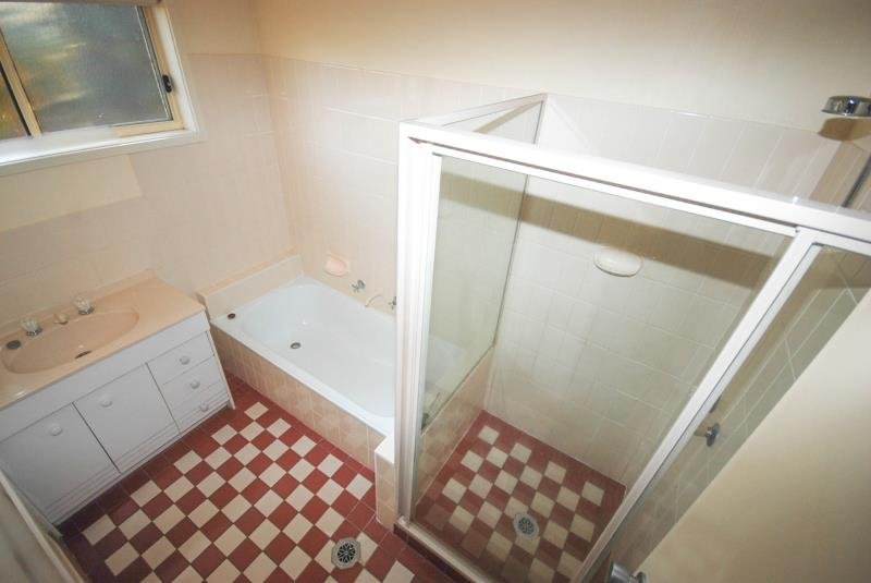 37 Berembee Road BOURKELANDS 8